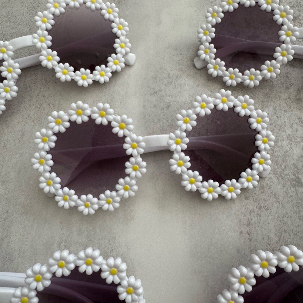 Daisy Round Sunglasses - Set of 5